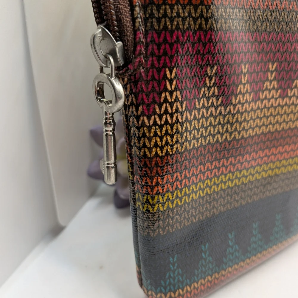 Fossil Key-Per‎ Coated Canvas Tech Sleeve Clutch Nordic Fair Isle Print Retro